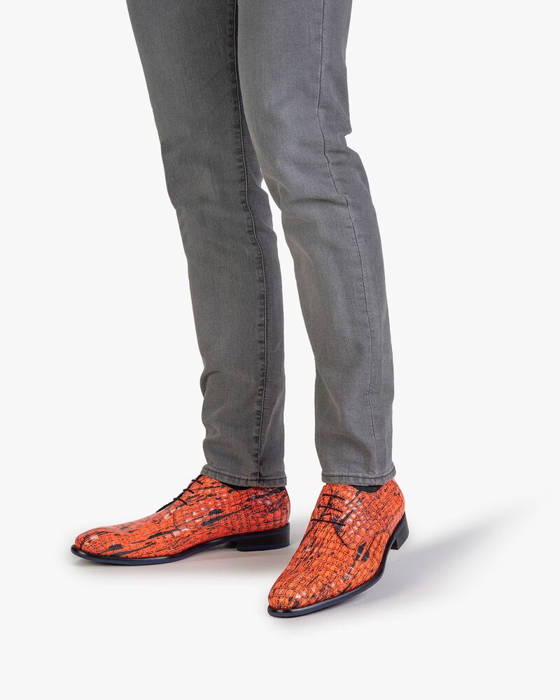Lace shoe patent leather orange