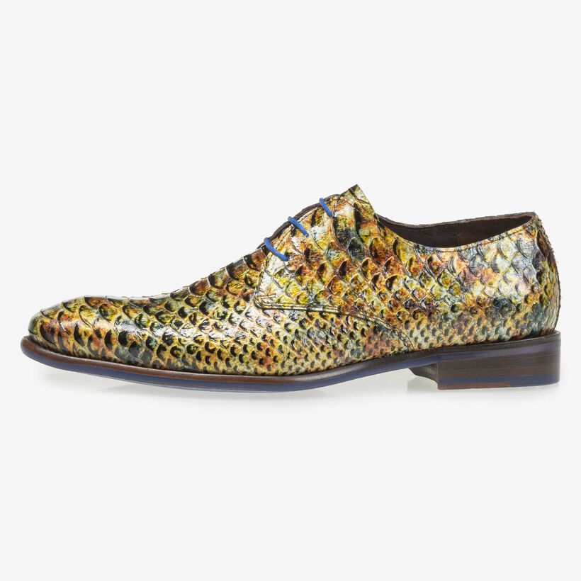 Yellow and brown patent leather snake print lace shoe