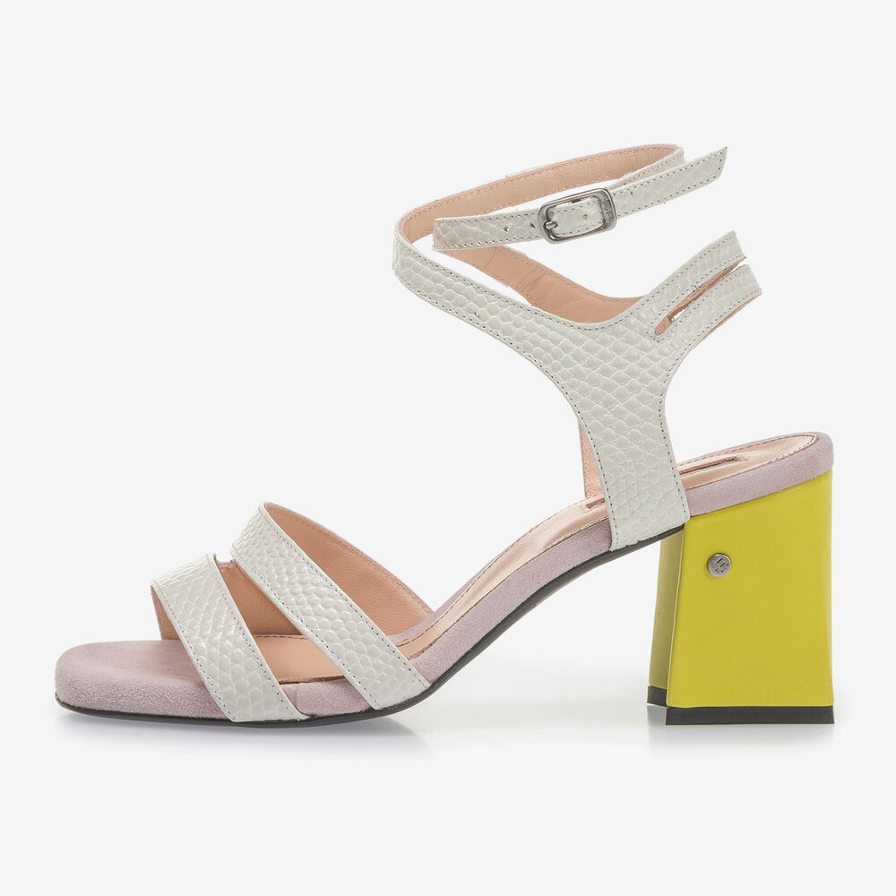 Cremeweiße Sandalette mit rosa-gelben Details