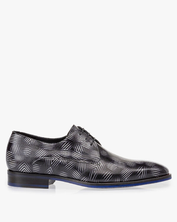 Lace shoe patent leather black and white