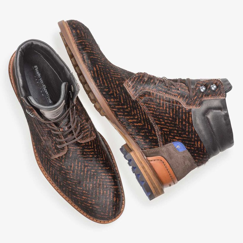 Cognacfarbener Premium Ponyfell-Schn&uuml;rstiefel mit Print