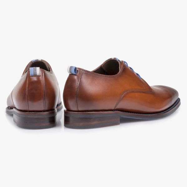 Dark cognac-coloured calf leather lace shoe