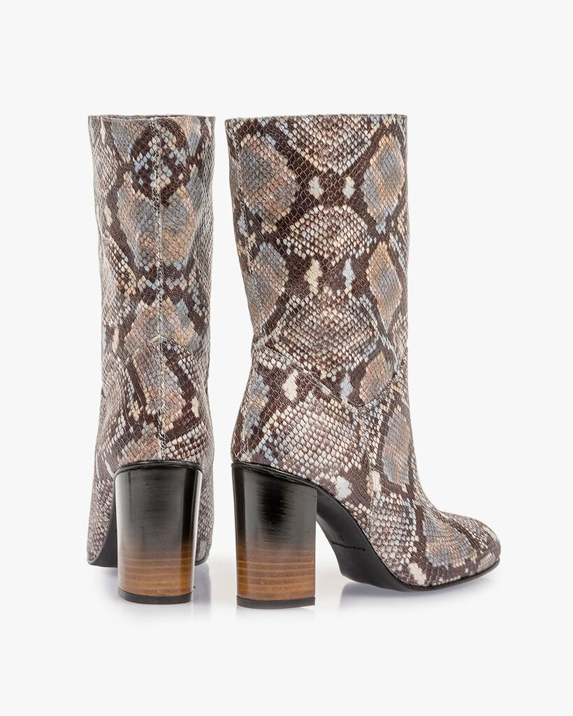 Braun-wei&szlig;e Lederstiefel mit Schlangenprint