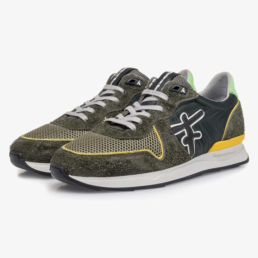 Gr&uuml;ngelber Wildleder-Sneaker