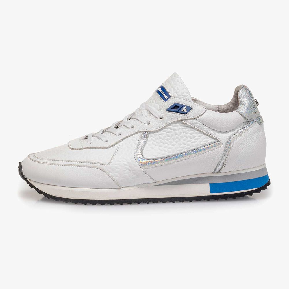 White structured leather sneaker