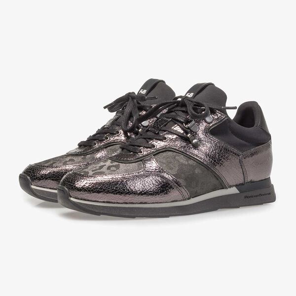 Dunkelgrauer Leder-Sneaker mit Metallic-Print