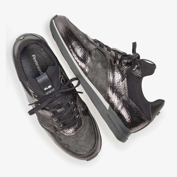 Dunkelgrauer Leder-Sneaker mit Metallic-Print