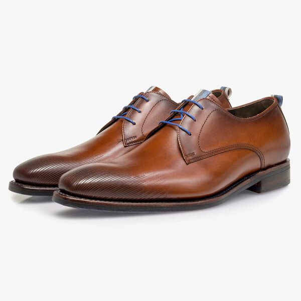 Dark cognac-coloured calf leather lace shoe