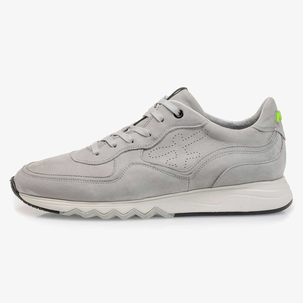 Hellgrauer Nubukleder-Sneaker