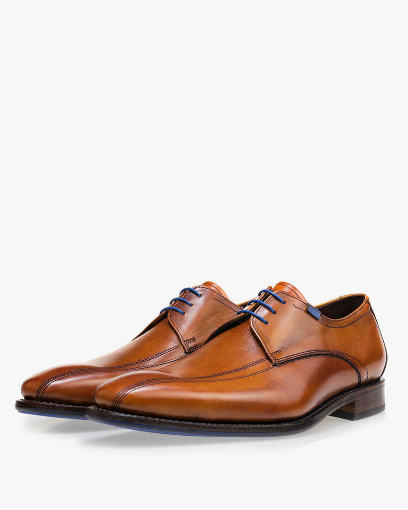 Schn&uuml;rschuh Kalbsleder cognac