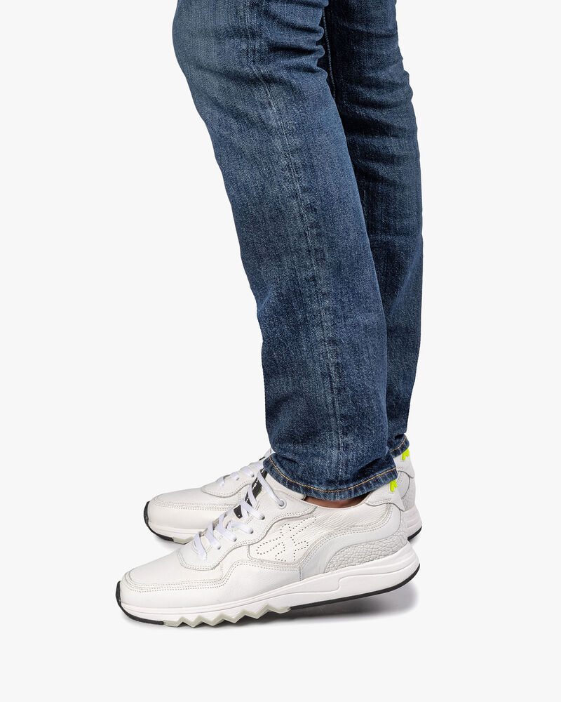 Wei&szlig;er Leder-Sneaker