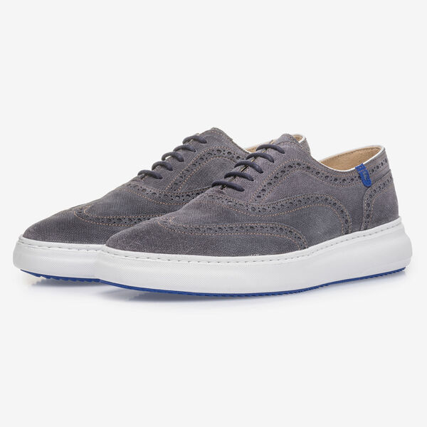 Dark grey suede leather lace shoe with print