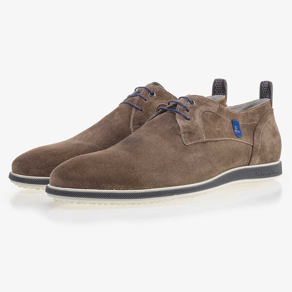 Taupefarbener Wildleder Schn&uuml;rschuh