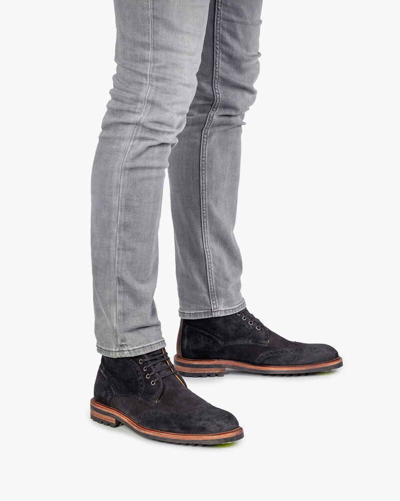 Boot black suede leather