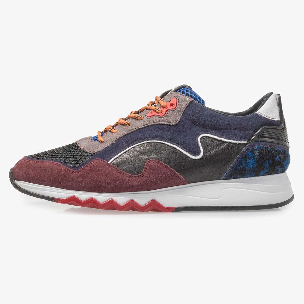 Rot-blauer Wildleder-Sneaker