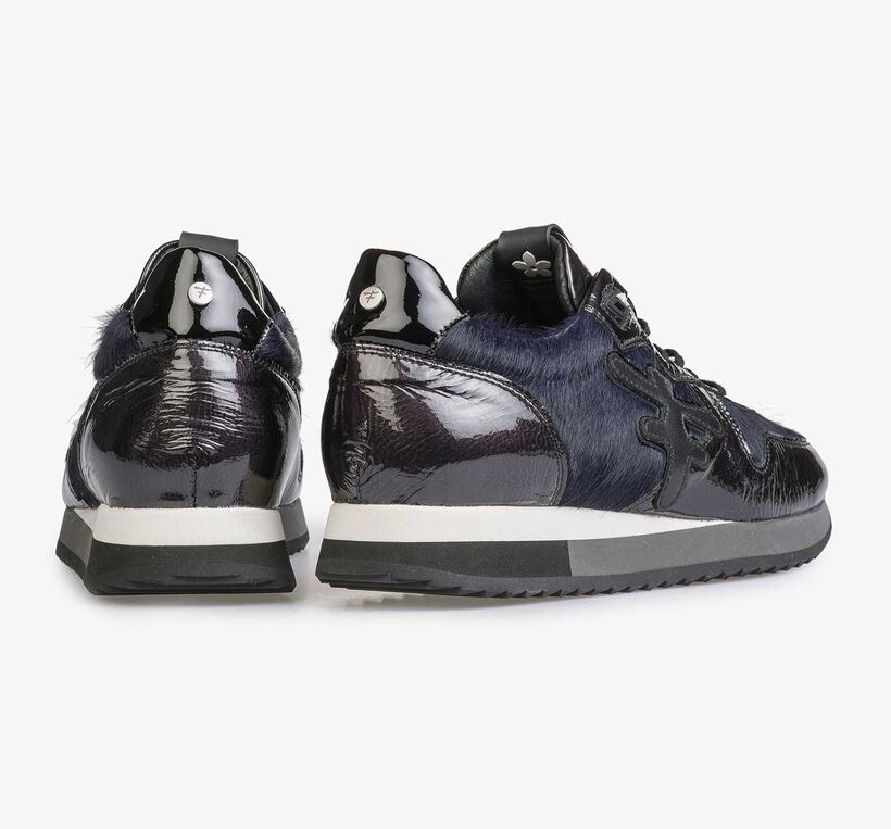 Blue patent leather sneaker with runner&rsquo;s sole