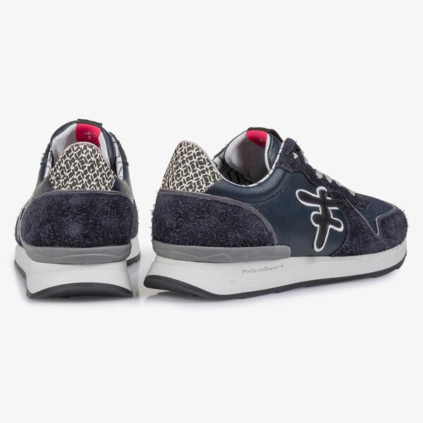 Dark blue calf leather sneaker