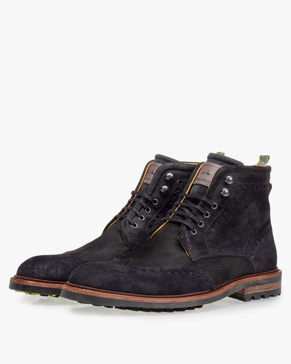 Boot black suede leather