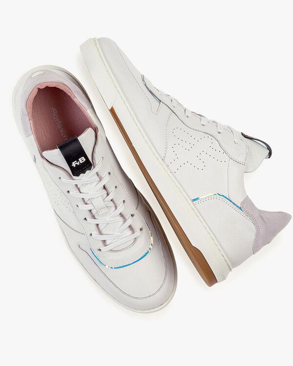 Weisser Leder-Sneaker mit Print