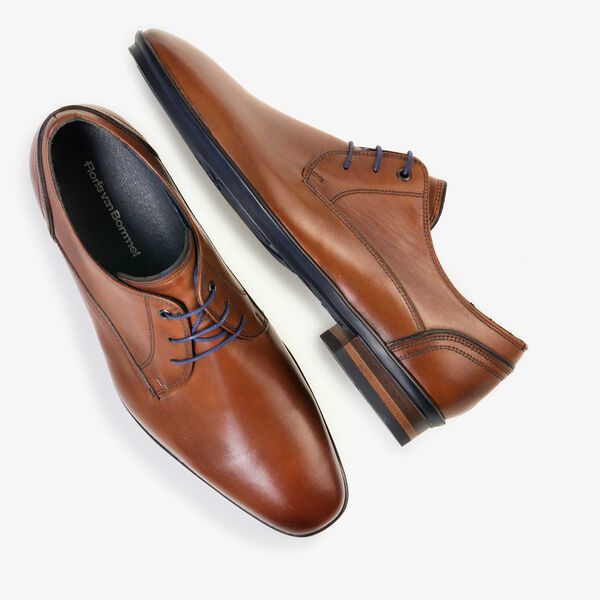 Cognacfarbener Leder Schn&uuml;rschuh