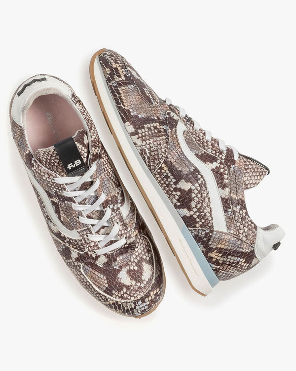 Braun-wei&szlig;er Sneaker Schlangenprint