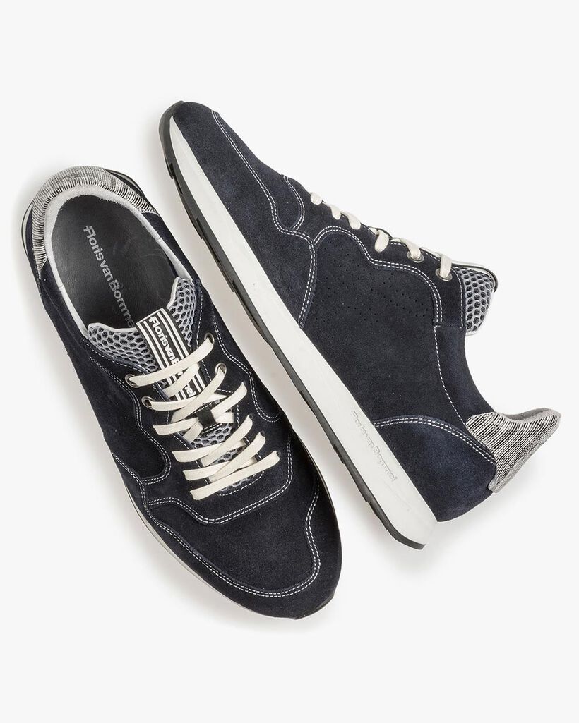 Blauer Wildleder-Sneaker