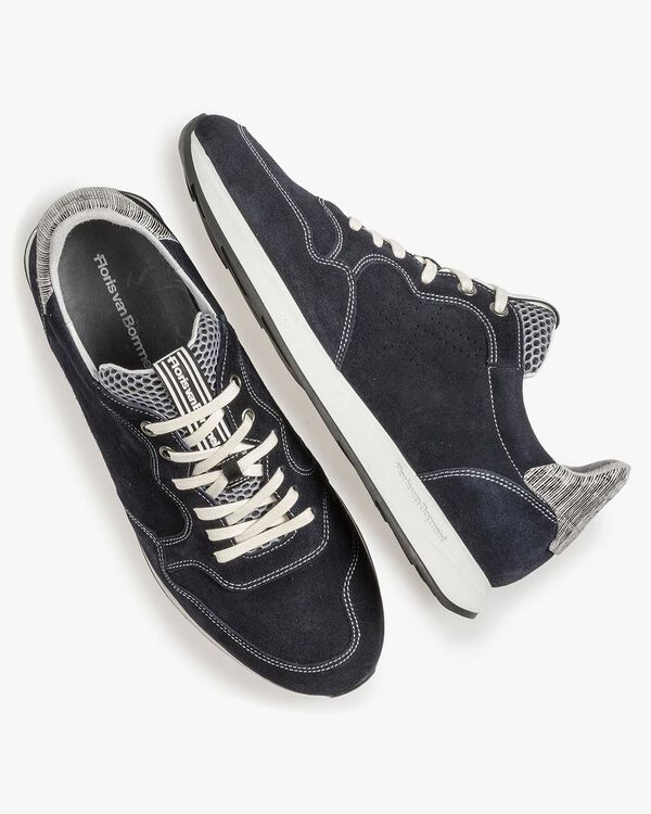 Blauer Wildleder-Sneaker