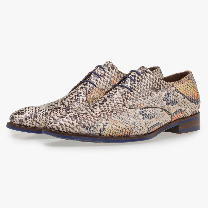 Premium Schn&uuml;rschuh mit orangefarbenem Schlangenprint