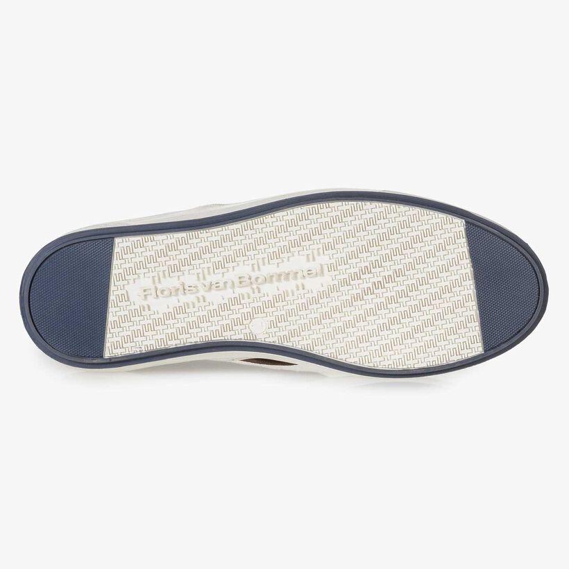 Taupefarbener Wildleder-Schn&uuml;rstiefel