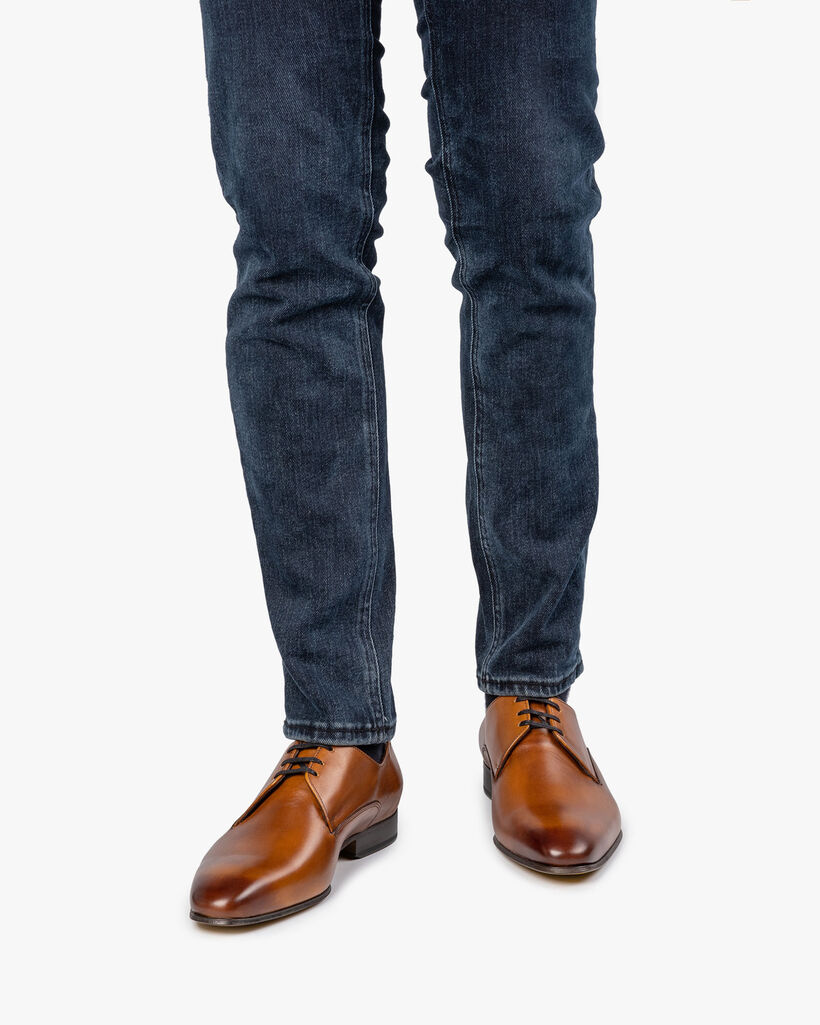 Schn&uuml;rschuh Kalbsleder cognac
