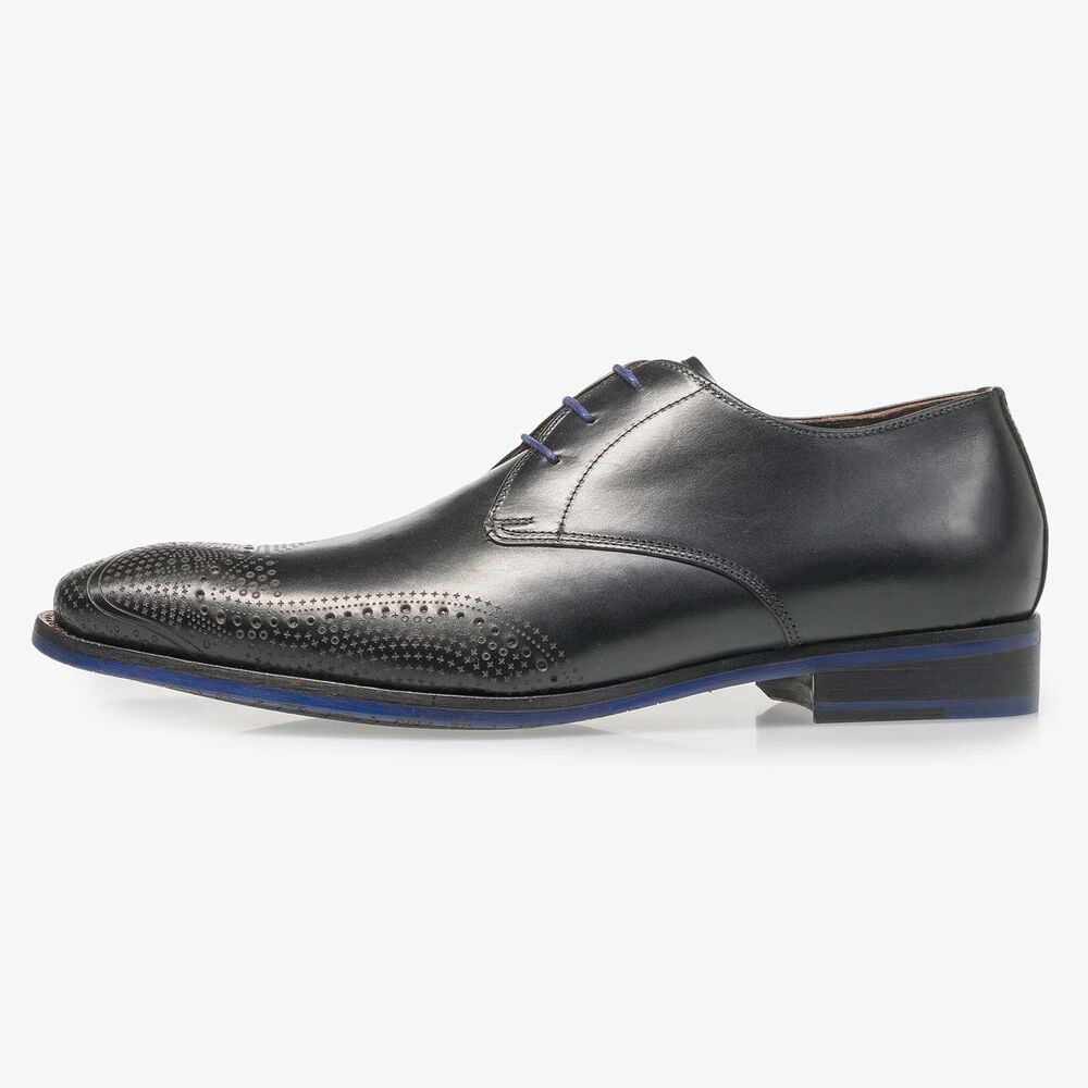 Black calf leather lace shoe with laser-cut pattern