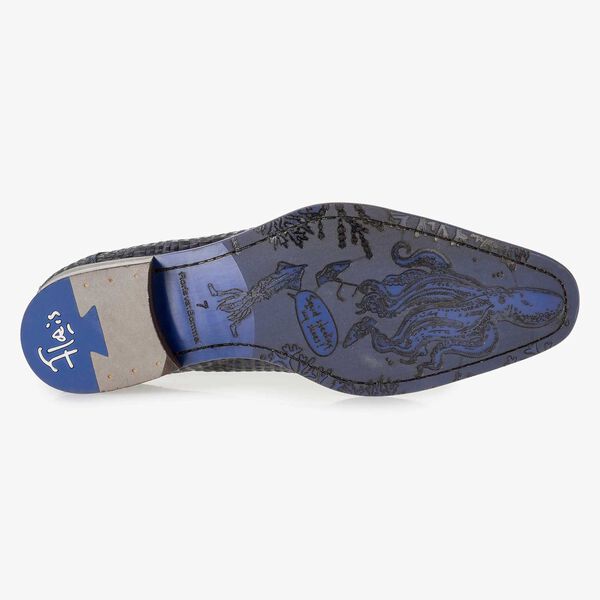 Blue nubuck leather lace shoe with croco print