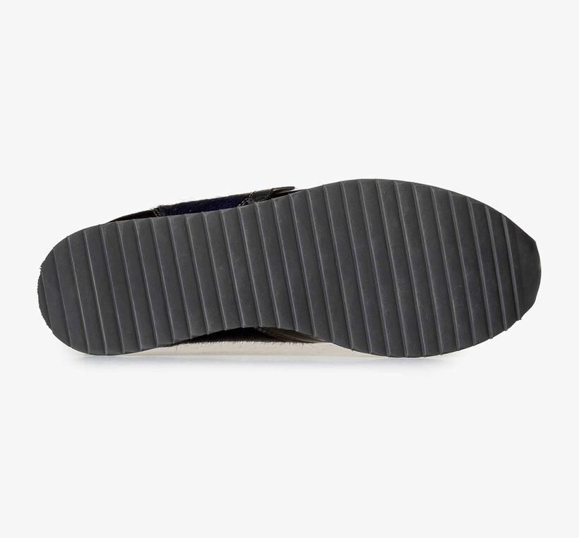 Blue patent leather sneaker with runner&rsquo;s sole