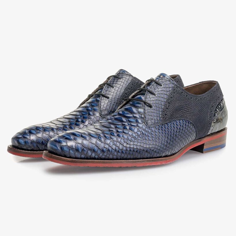 Blauer Leder-Schn&uuml;rschuh mit Schlangenprint