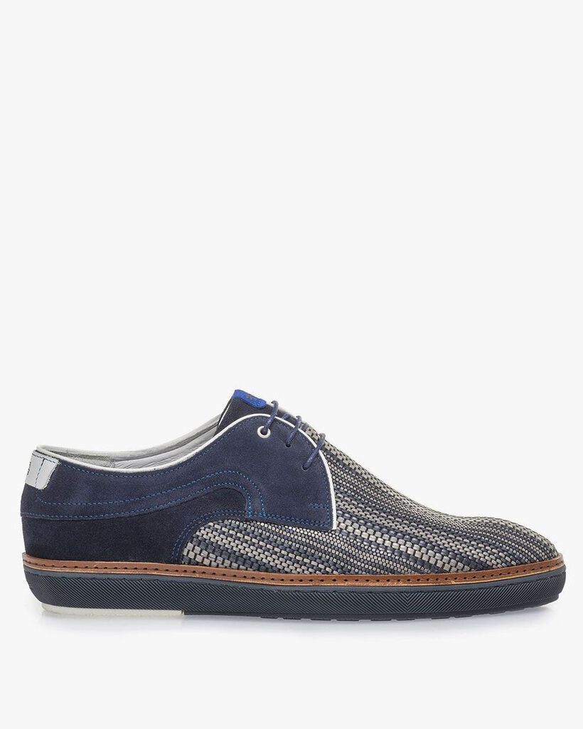 Dunkelblauer Schn&uuml;rschuh mit grauem Print