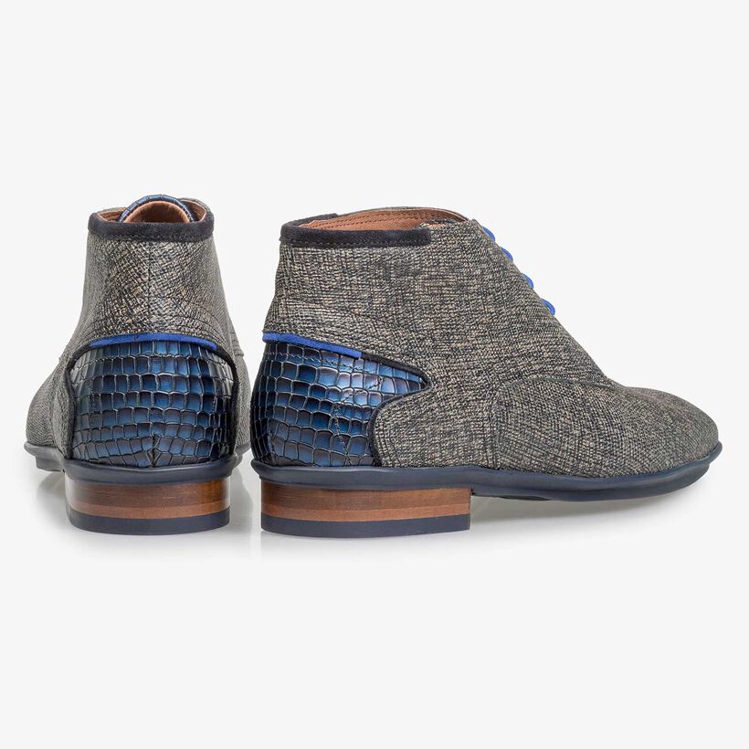 Taupefarbener Leder-Schn&uuml;rschuh mit Print