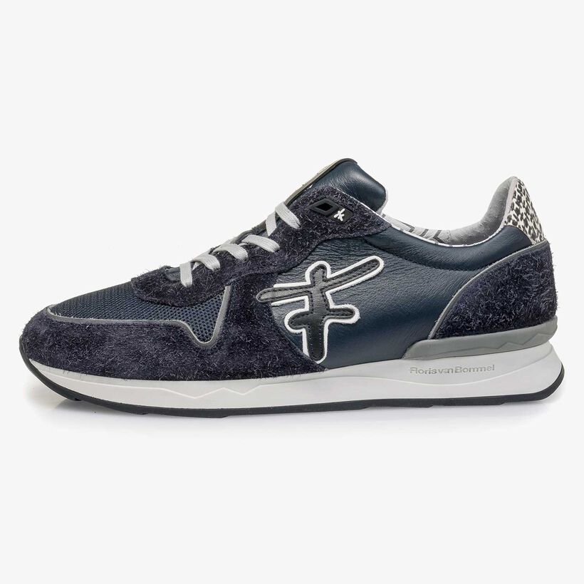 Dark blue calf leather sneaker