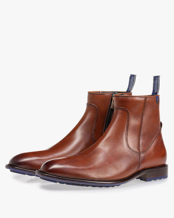 Lammfell gef&uuml;tterter Stiefel cognac
