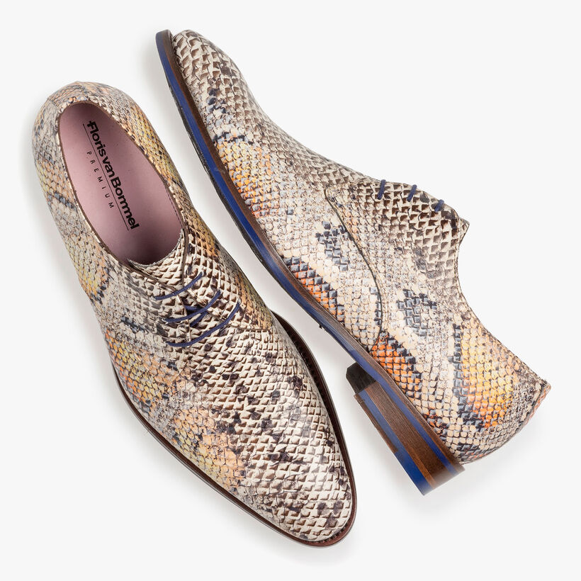 Premium Schn&uuml;rschuh mit orangefarbenem Schlangenprint