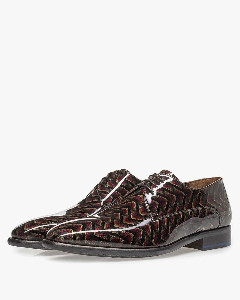 Burgundy red patent leather lace shoe with print