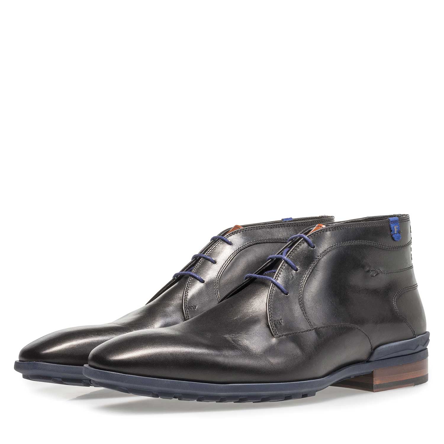 10629/01 - Schwarzer Kalbsleder-Schnürstiefel 10629/01 - Schwarzer Kalbsleder-Schnürstiefel