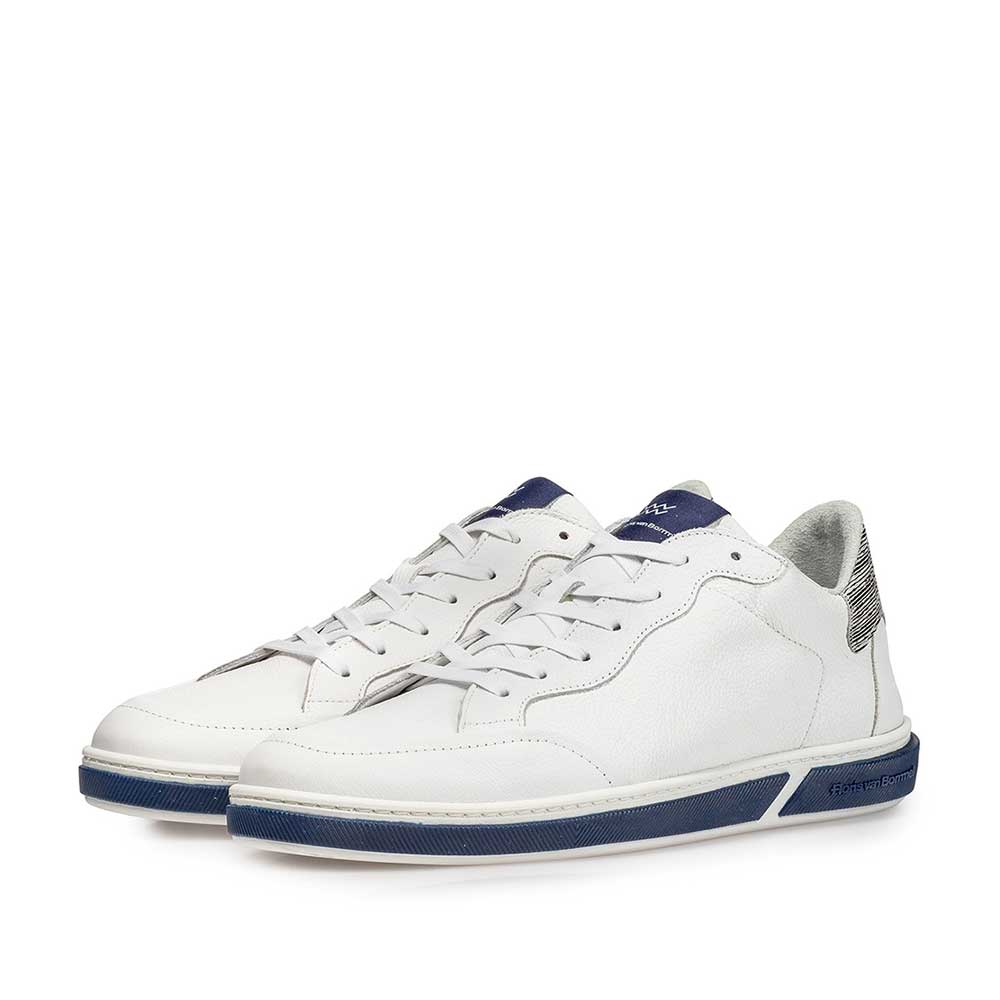 13350/00 - White calf leather lace shoe with fine structure 13350/00 - White calf leather lace shoe with fine structure