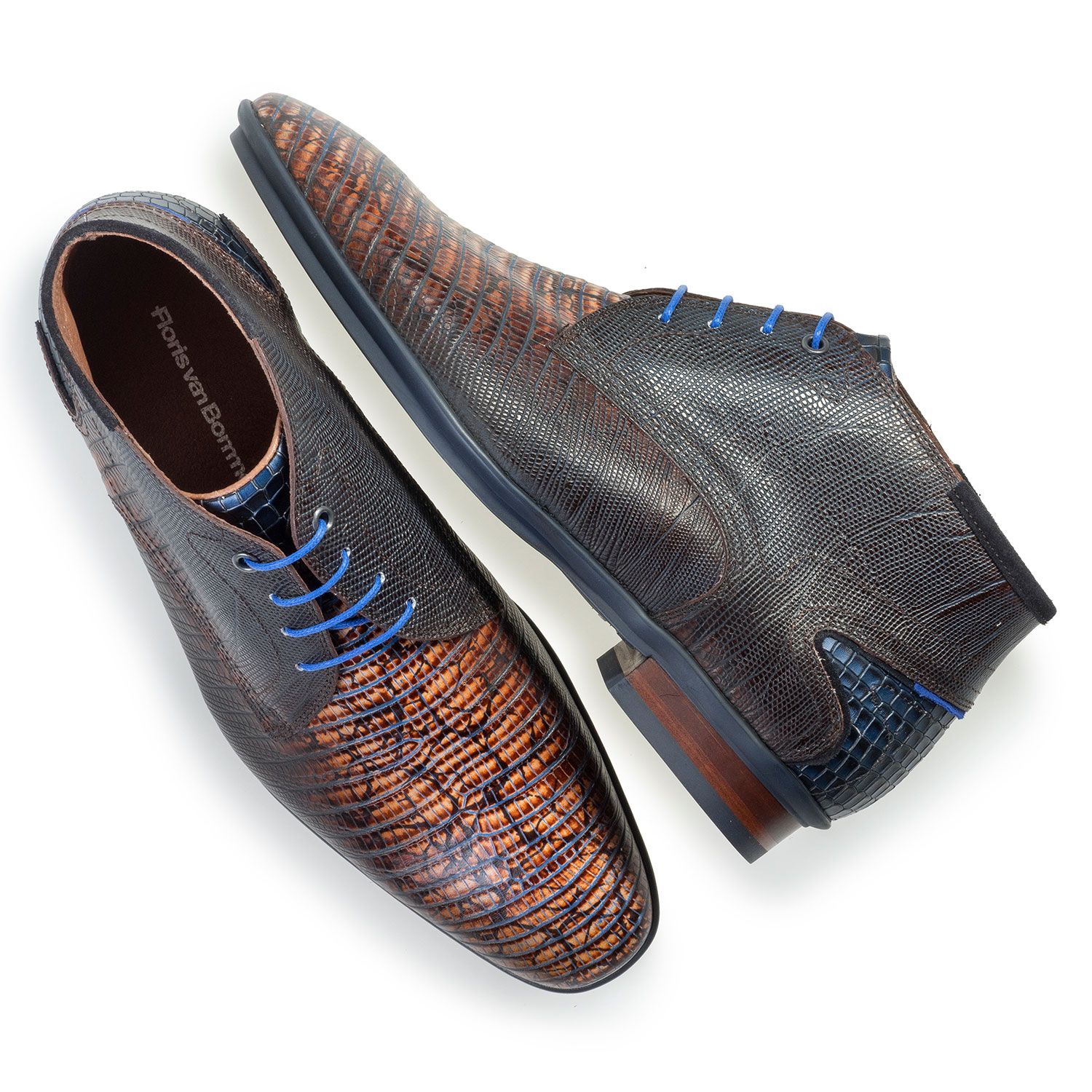 10131/10 - Cognac-coloured calf leather lace shoe with lizard print 10131/10 - Cognac-coloured calf leather lace shoe with lizard print