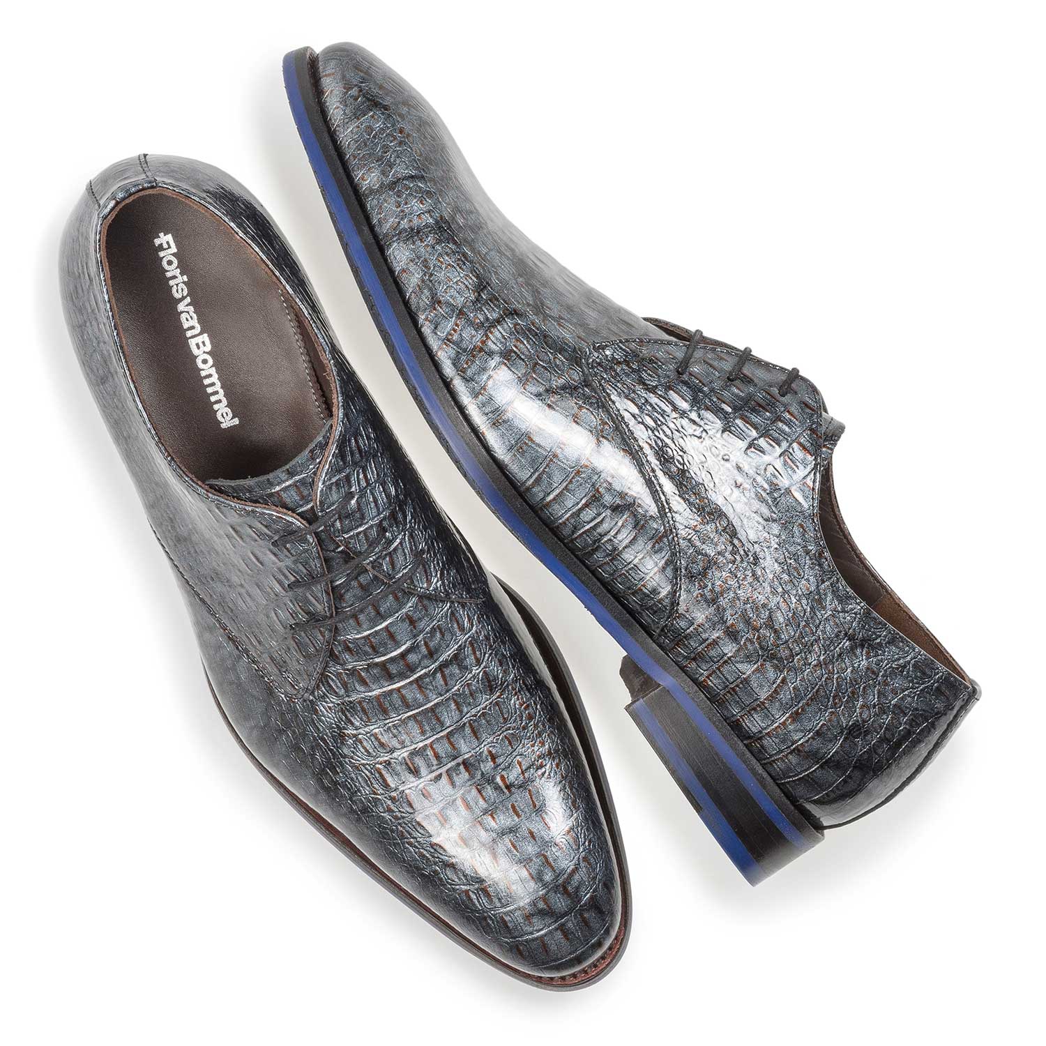 18124/04 - Grey patent leather lace shoe with croco print 18124/04 - Grey patent leather lace shoe with croco print