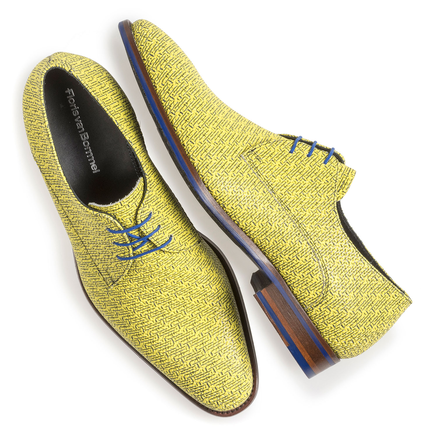 18346/02 - Yellow leather lace shoe with black print 18346/02 - Yellow leather lace shoe with black print