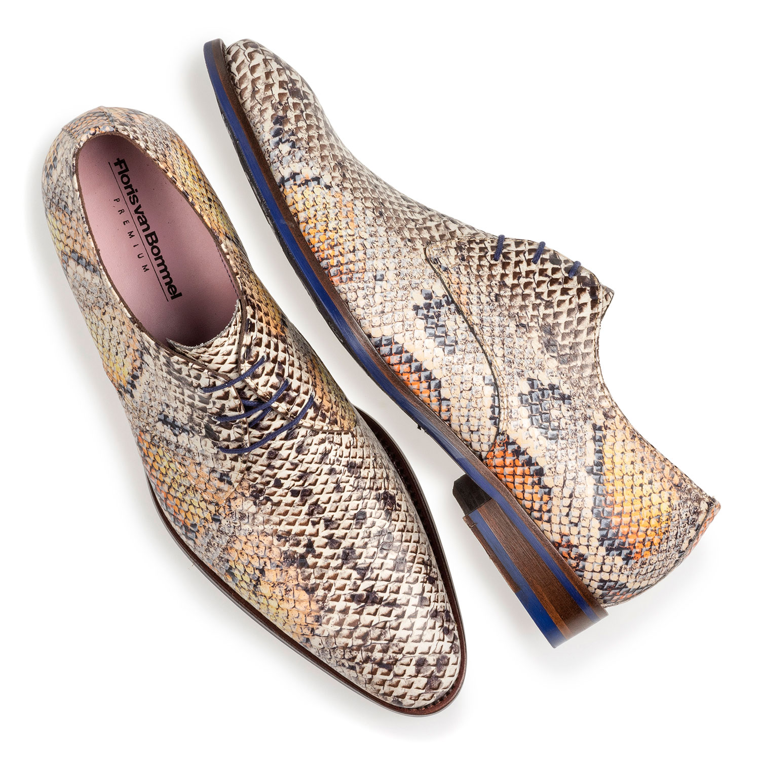 18224/02 - Premium lace shoe with an orange snake print 18224/02 - Premium lace shoe with an orange snake print