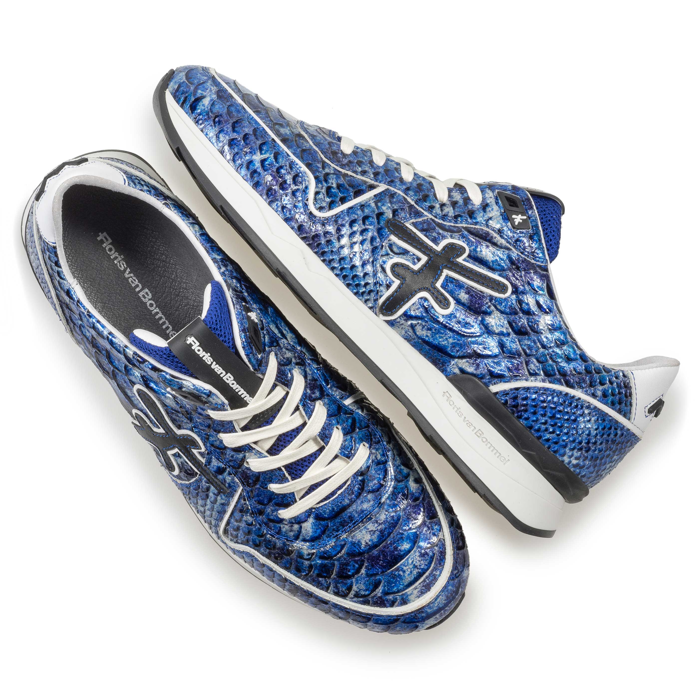 16246/14 - Blauer Lackleder-Sneaker mit Schlangenprint 16246/14 - Blauer Lackleder-Sneaker mit Schlangenprint