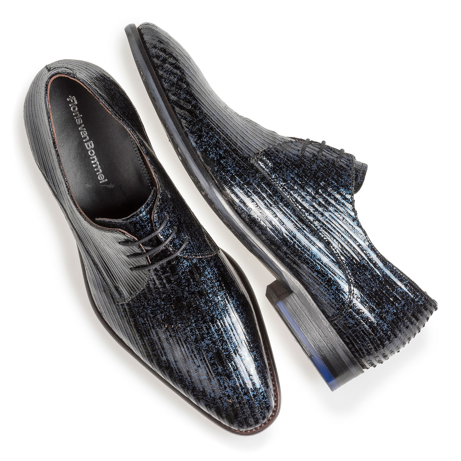 18146/10 - Blue patent leather lace shoe with print 18146/10 - Blue patent leather lace shoe with print