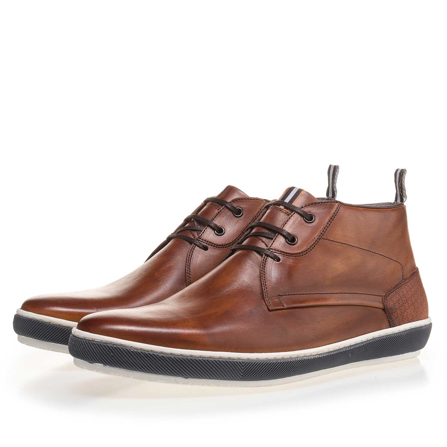 10989/04 - Cognacfarbener Schnürstiefel aus Kalbsleder 10989/04 - Cognacfarbener Schnürstiefel aus Kalbsleder