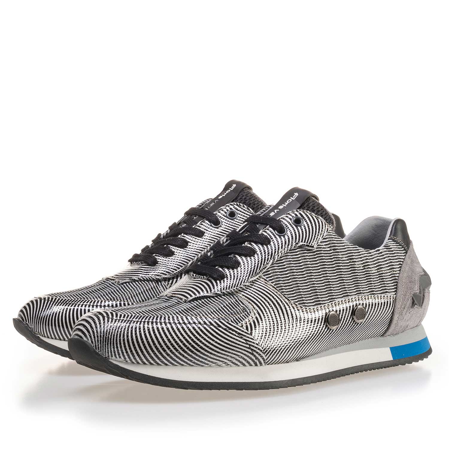16223/04 - Black/white patterned patent leather sneaker 16223/04 - Black/white patterned patent leather sneaker
